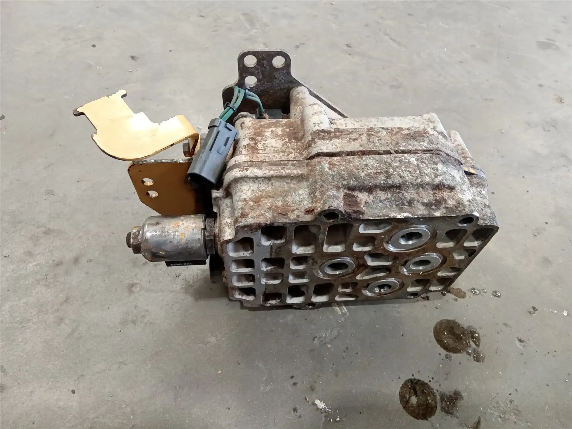 USED VALVE GP image 2