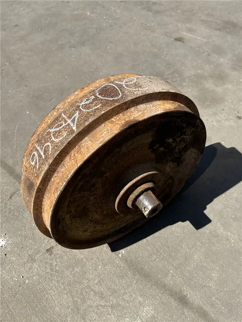 USED IDLER image 3
