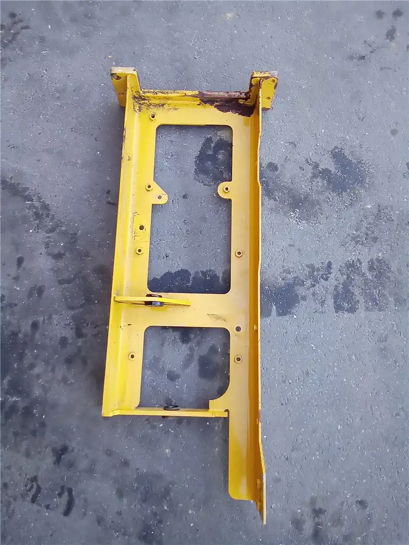 USED TANK MOUNT image 2