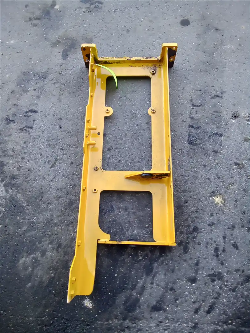 USED TANK MOUNT indicator image 1