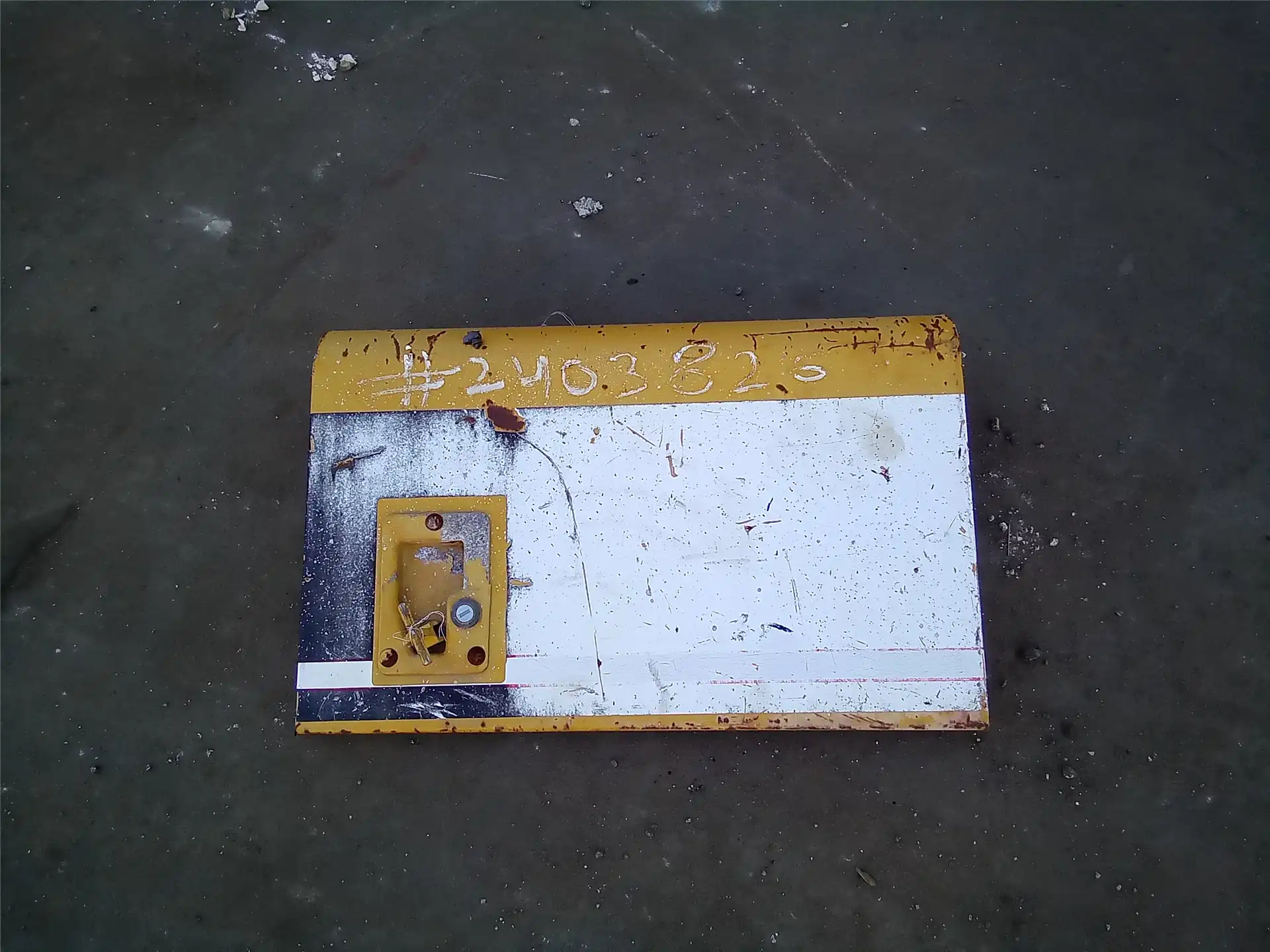 USED ACCESS DOOR image 2