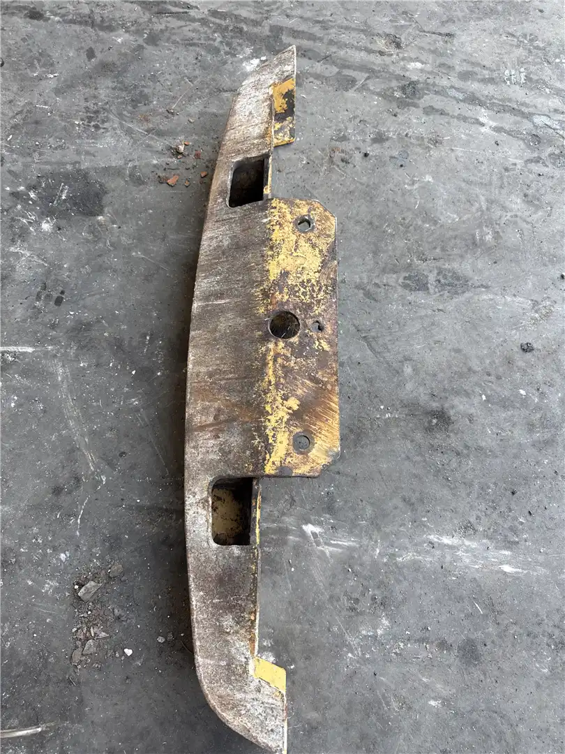 USED BUMPER AS image 3