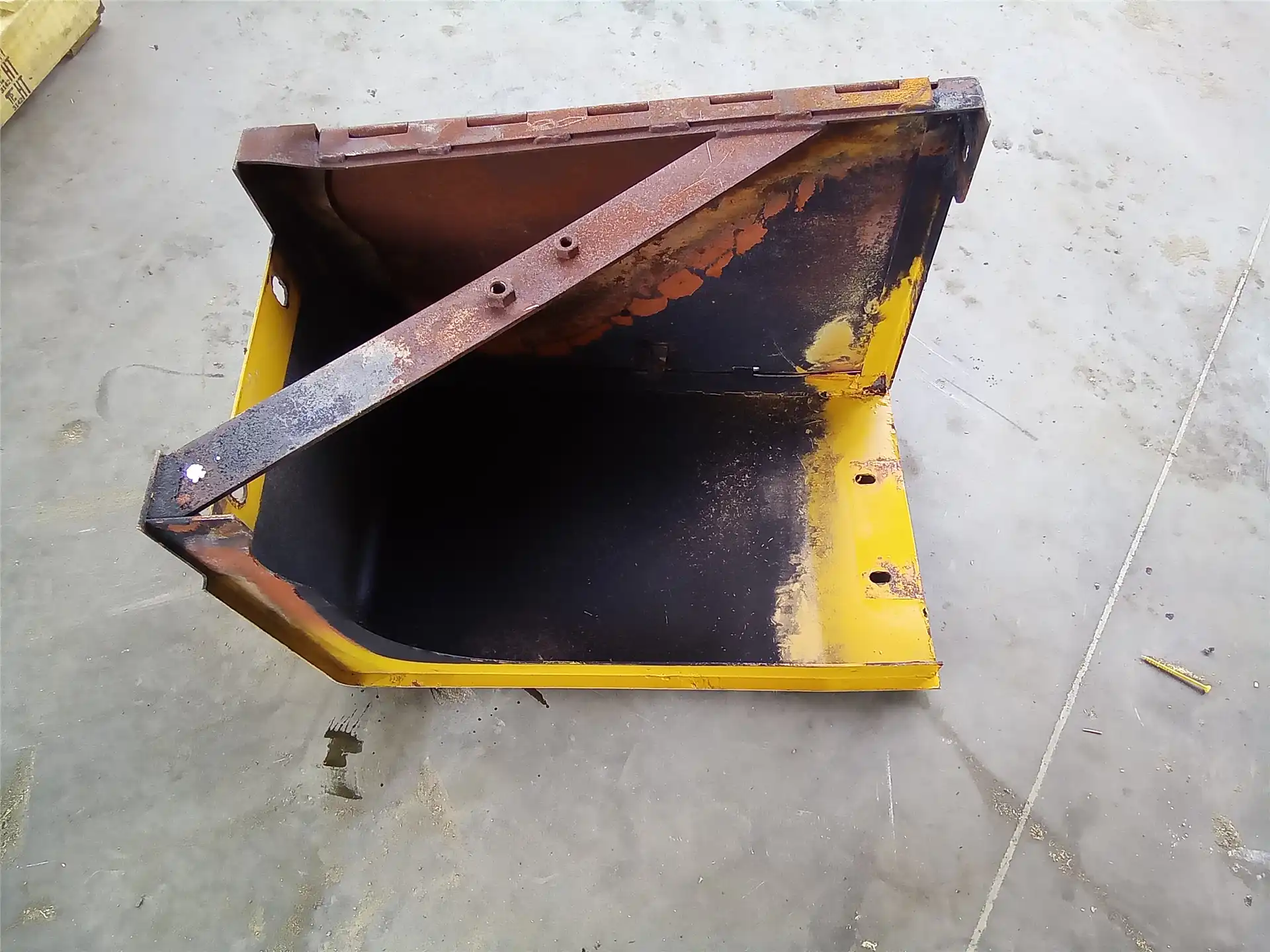 USED COVER AS image 2