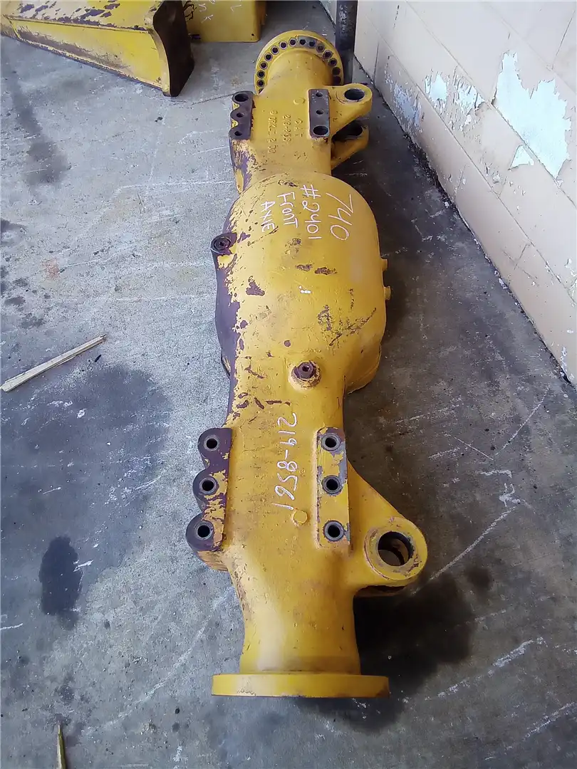 USED AXLE HOUSING image 2
