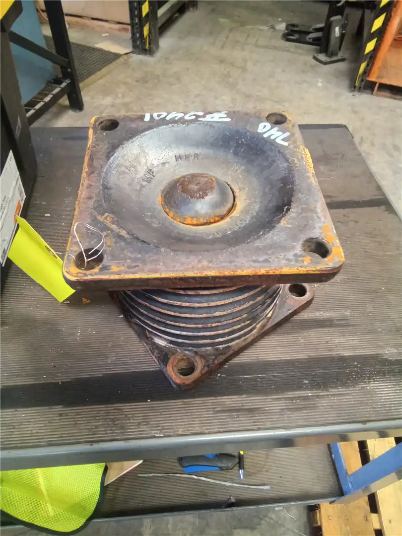 USED MOUNT- SUSPEN image 3