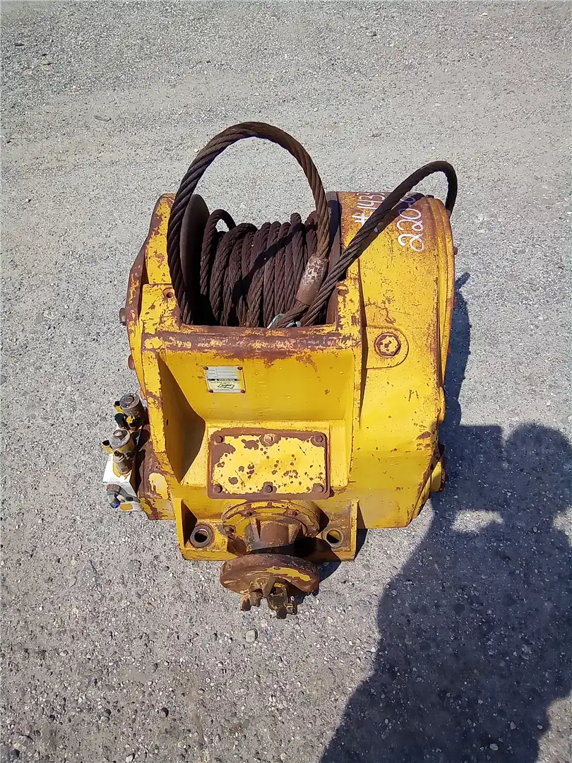 USED WINCH image 2