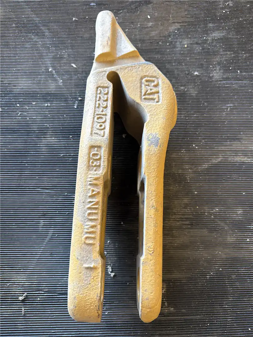 USED ADAPTER TIP image 2