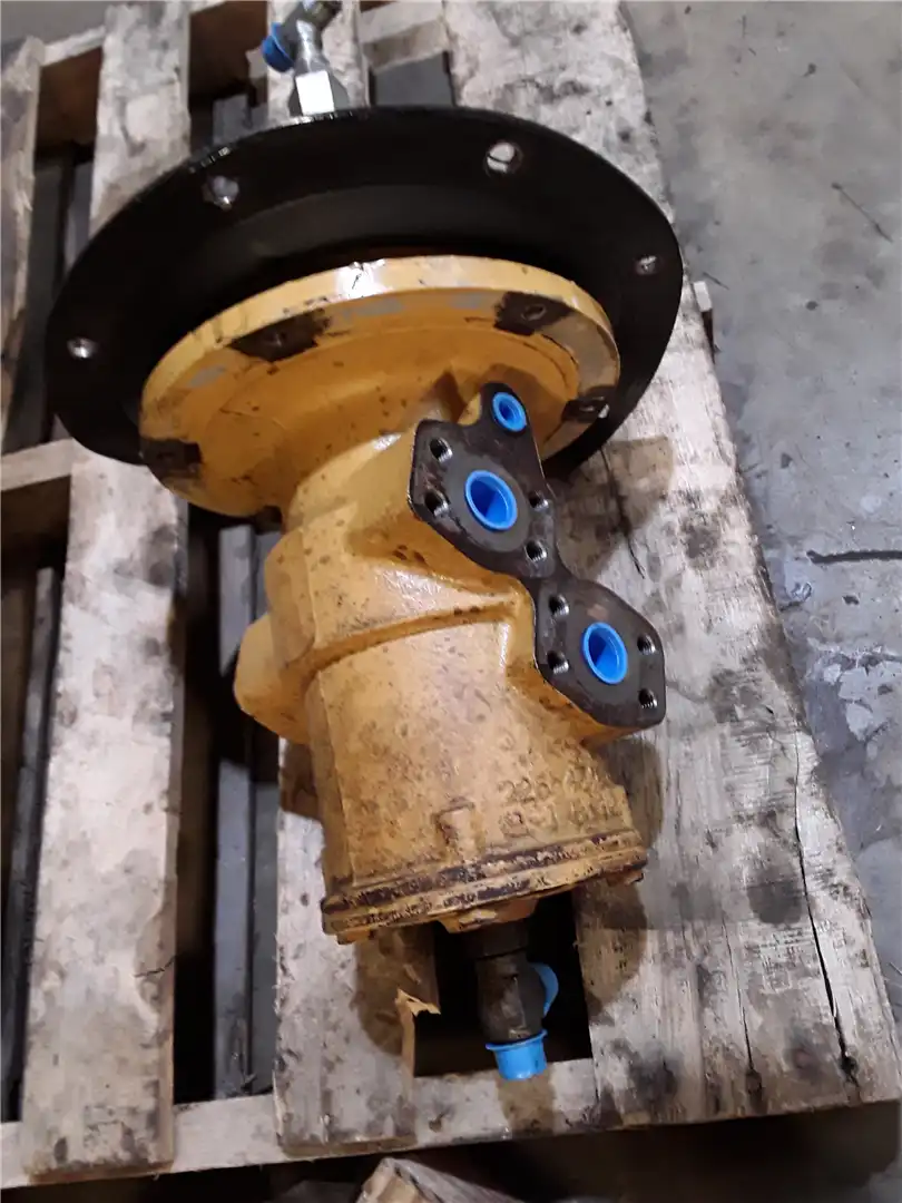 USED SWIVEL GP image 2
