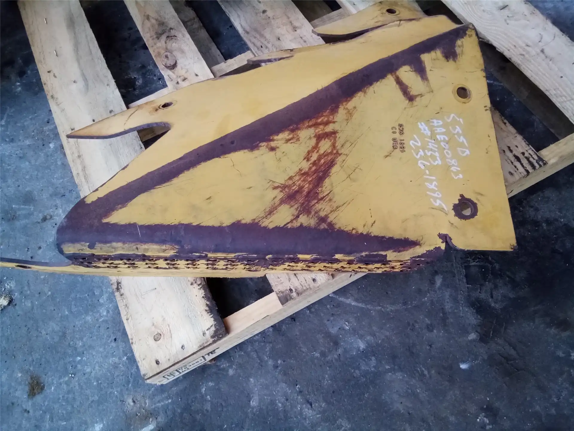 USED RH GUARD image 2