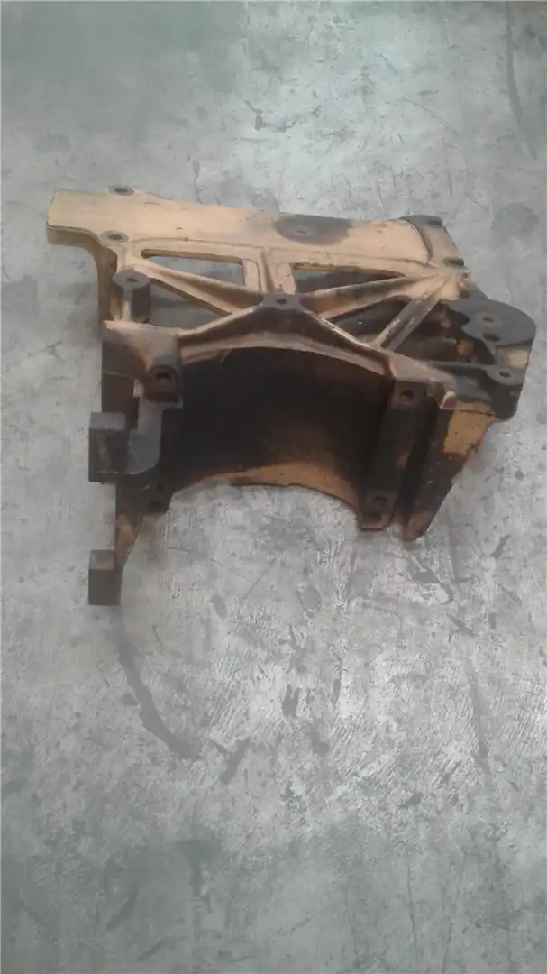 USED BRACKET- SUPP image 2