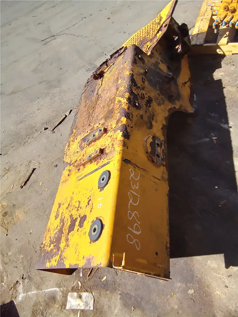 USED LH FENDER image 4