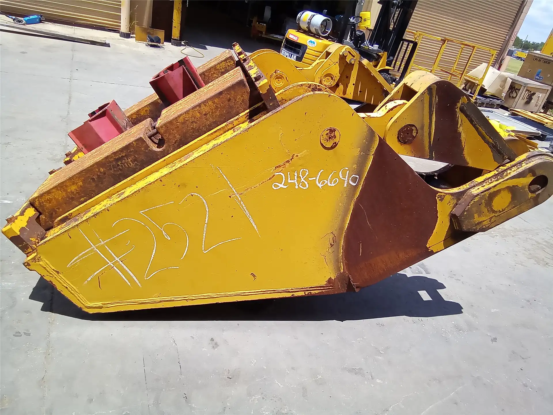 USED COUNTERWEIGHT image 4