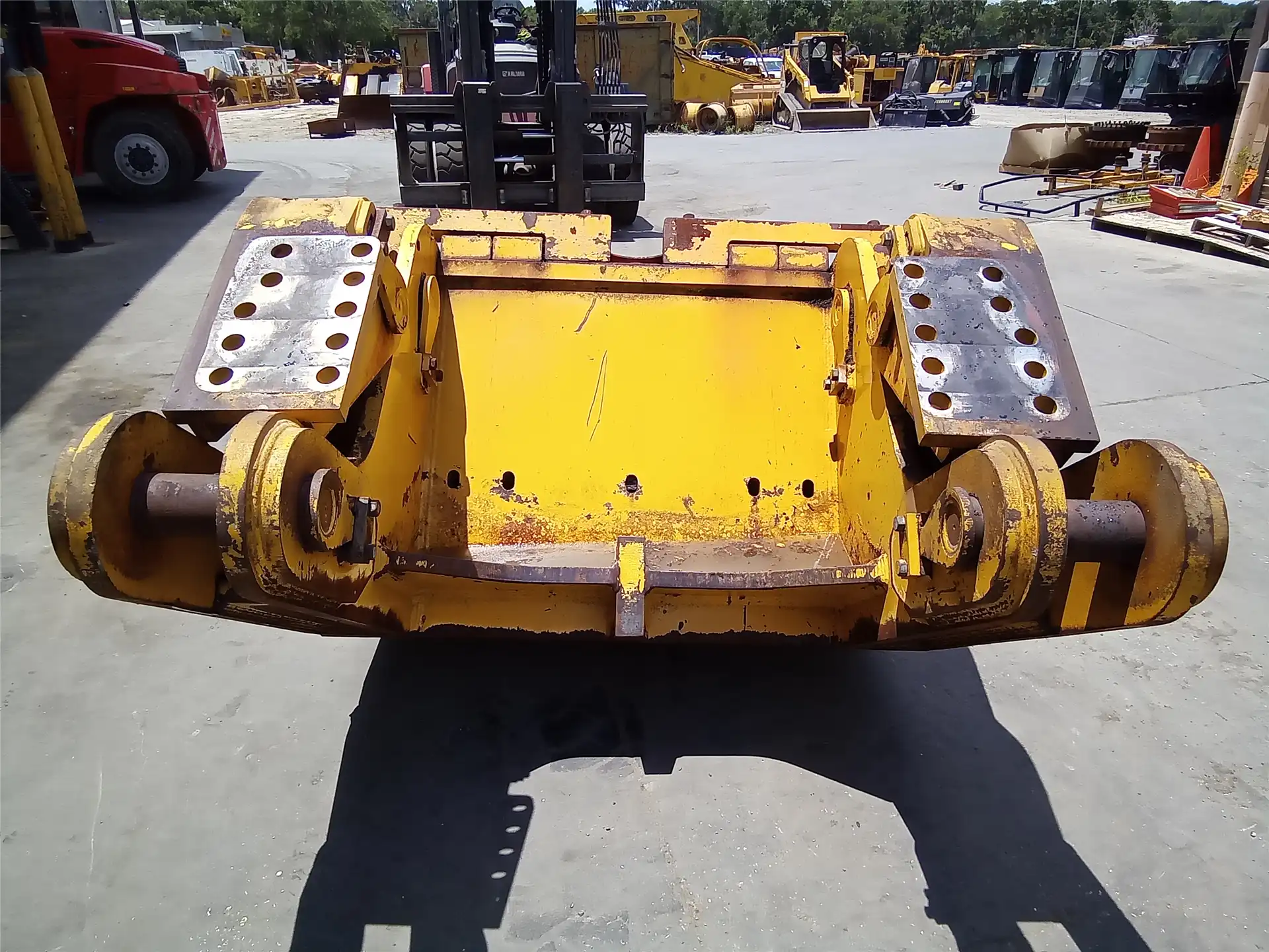 USED COUNTERWEIGHT image 5
