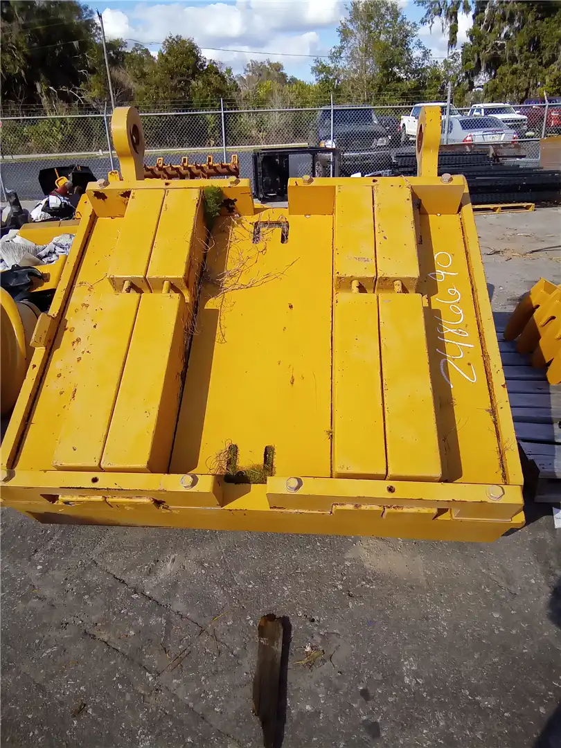 USED COUNTERWEIGHT indicator image 1
