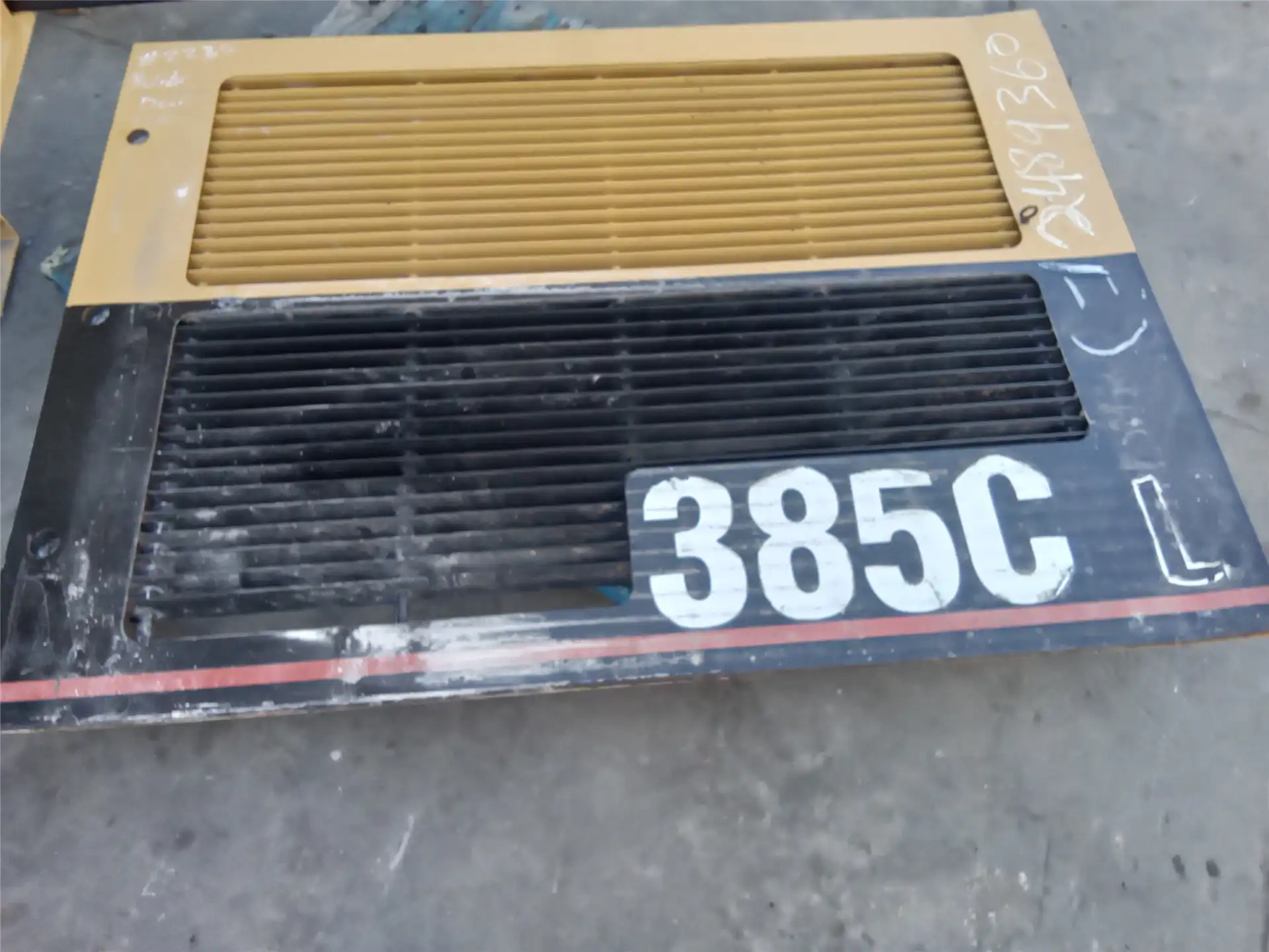 USED RADIATOR DOOR image 2