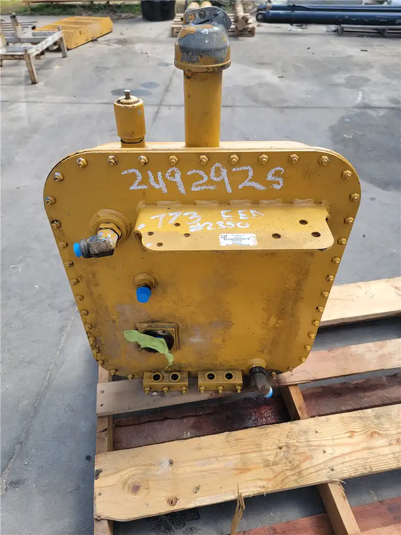 USED HYD TANK indicator image 1