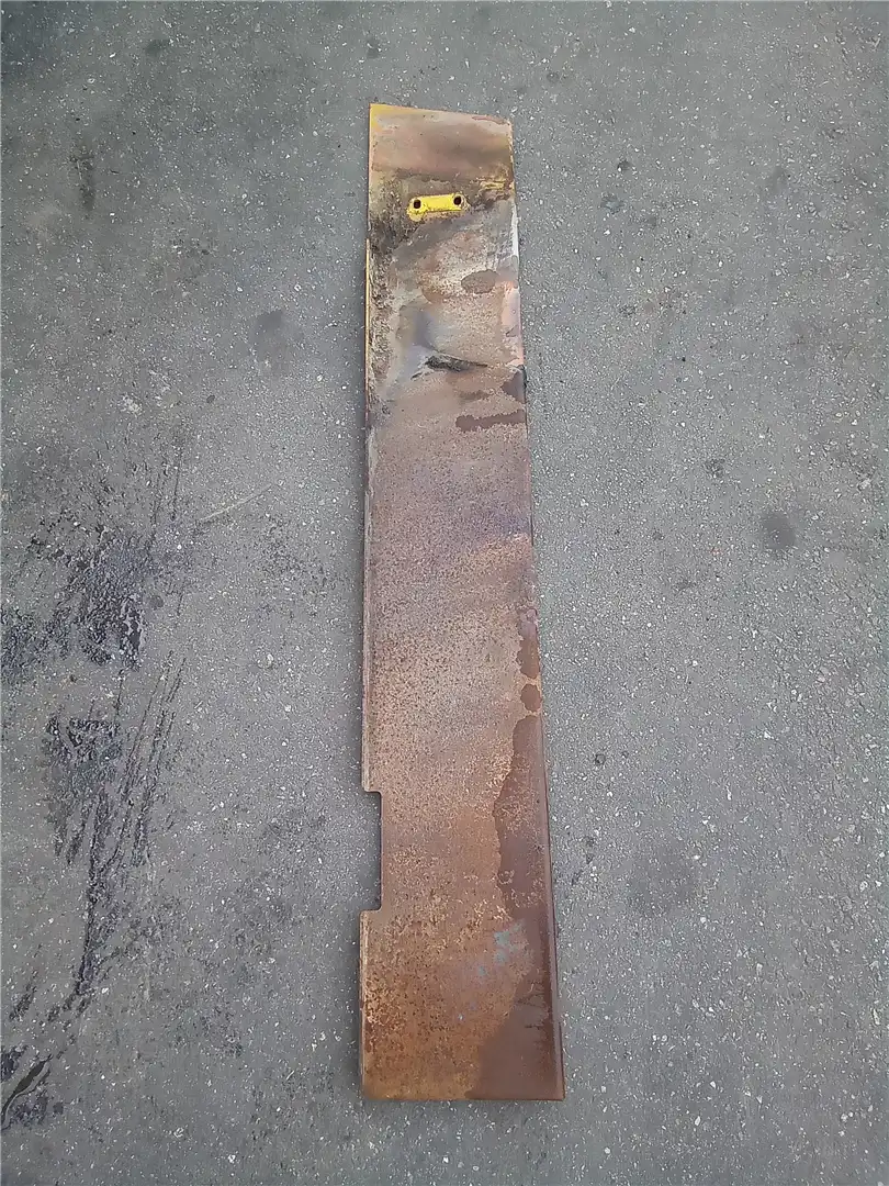 USED RH PANEL image 2