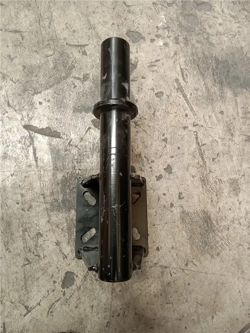 USED MOUNT image 2
