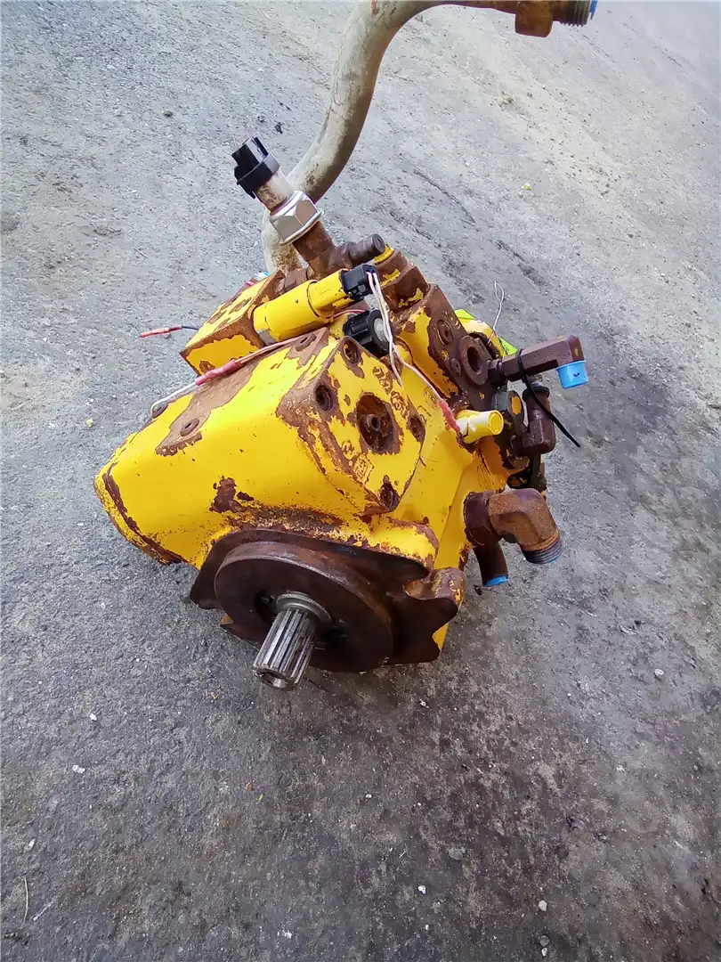 USED HYDRAULIC PUM image 3