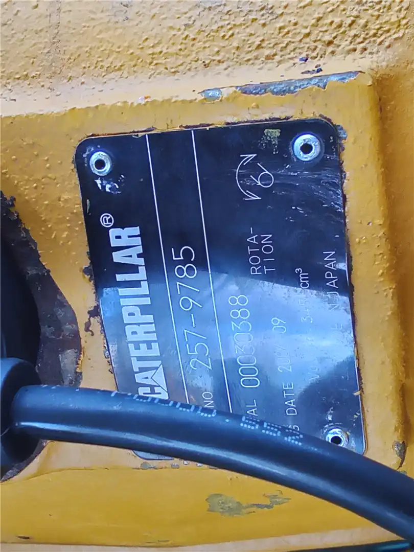 USED PISTON MOTOR image 4