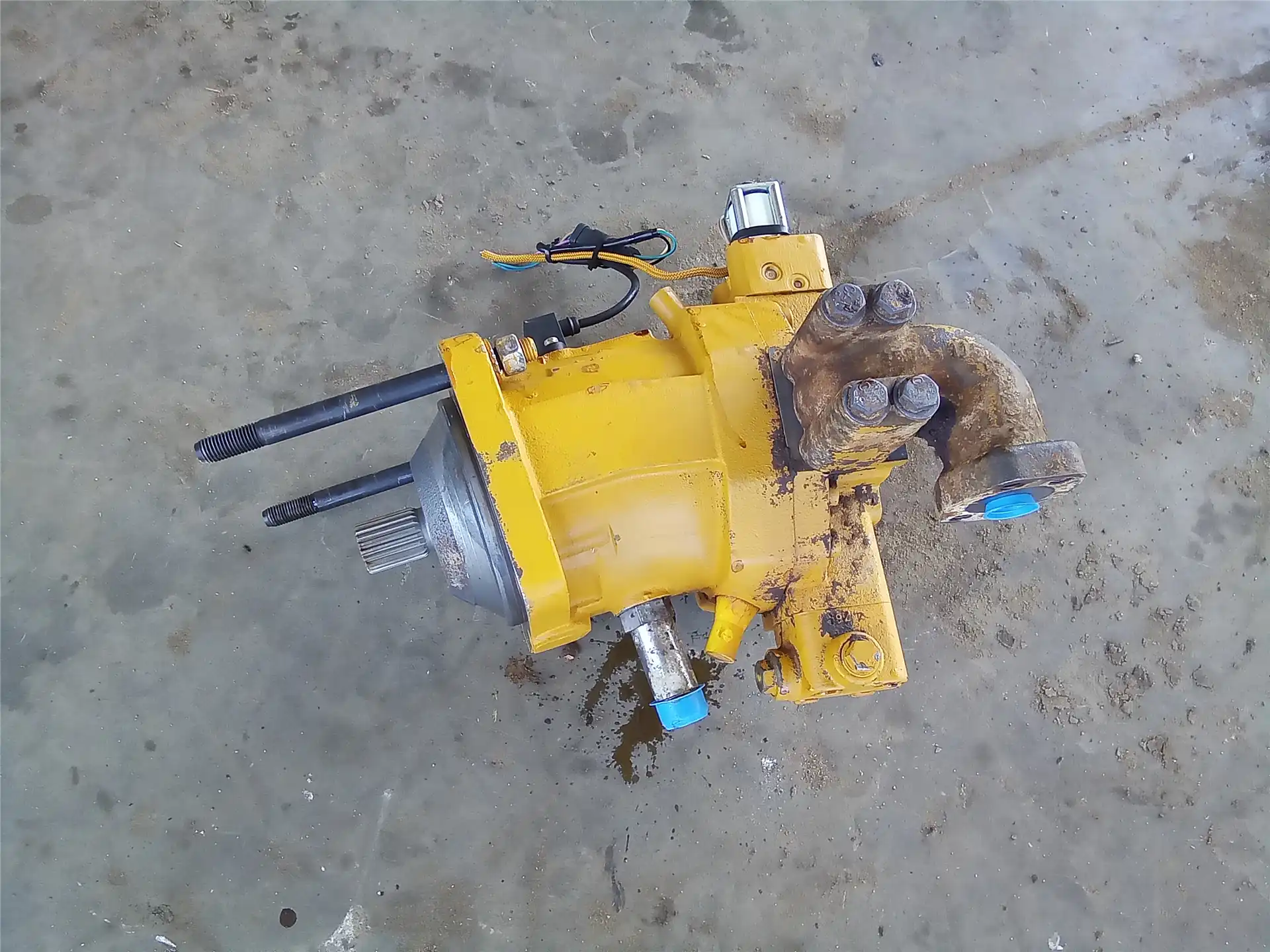 USED PISTON MOTOR image 3