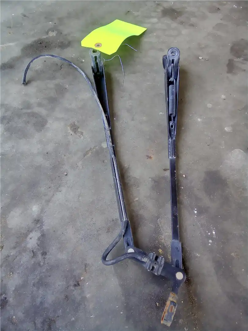 USED WIPER ARM image 2