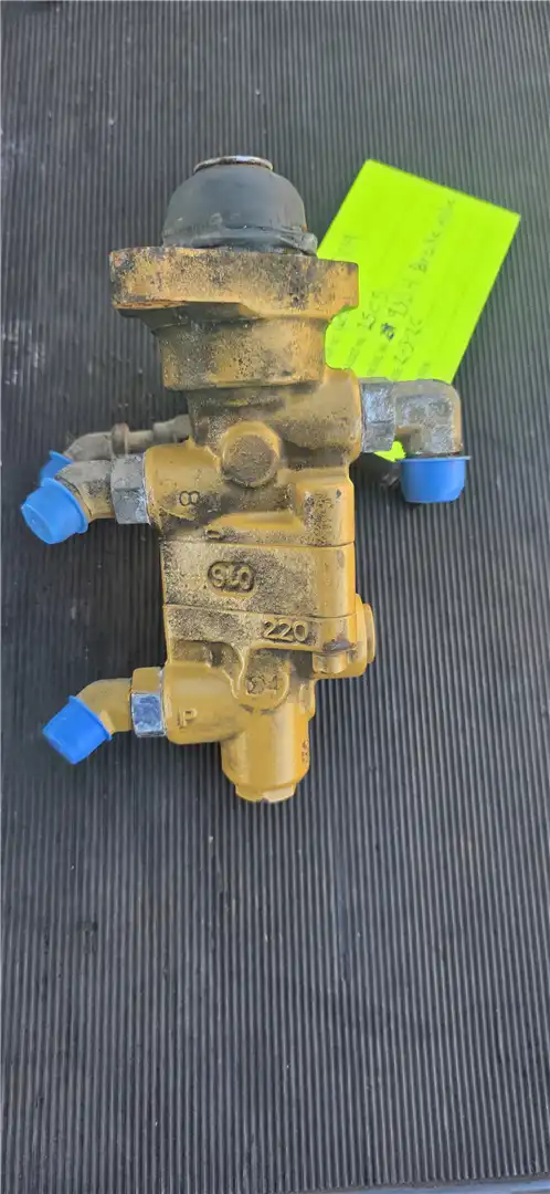 USED VALVE image 2