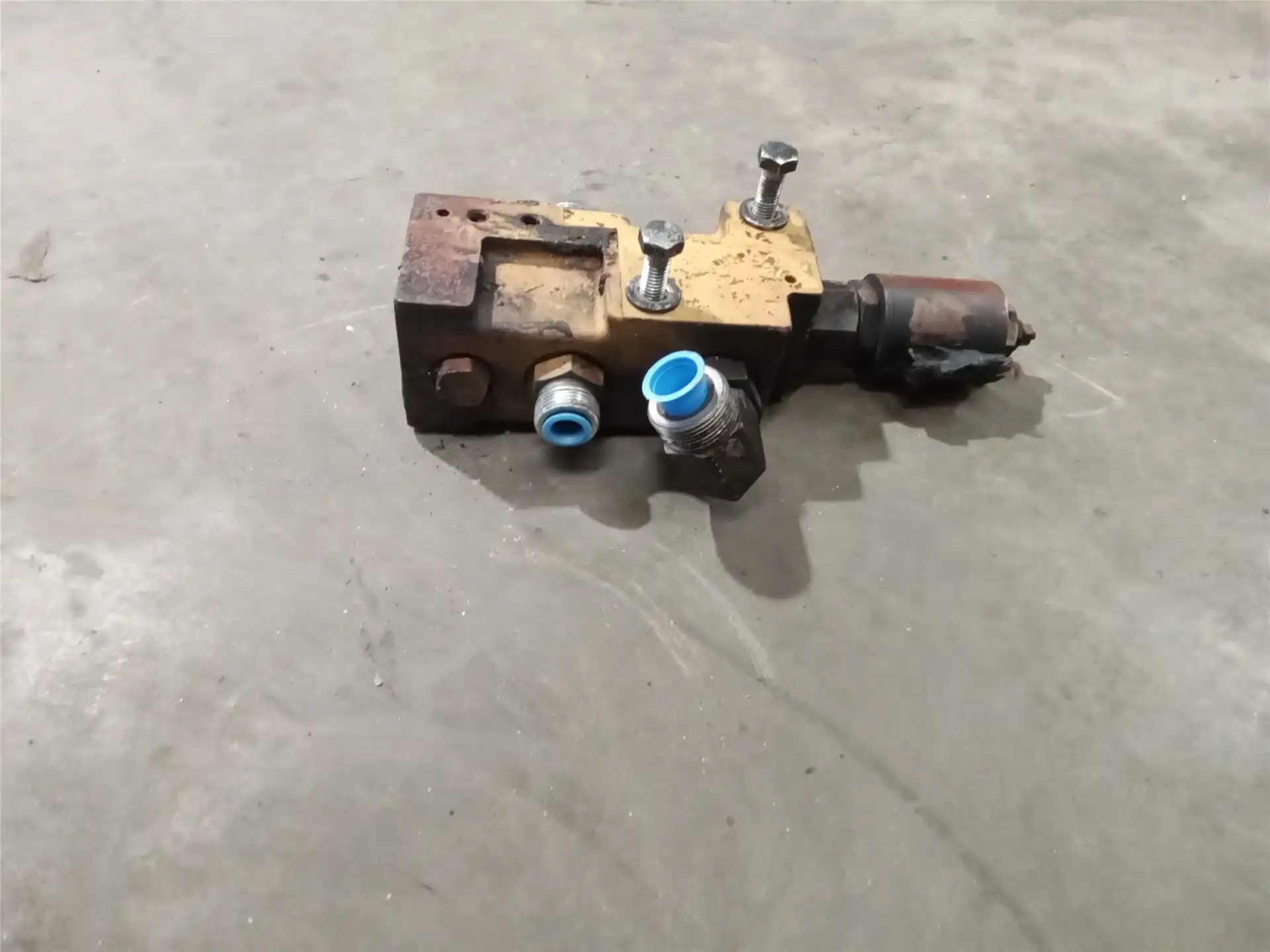 USED VALVE image 2