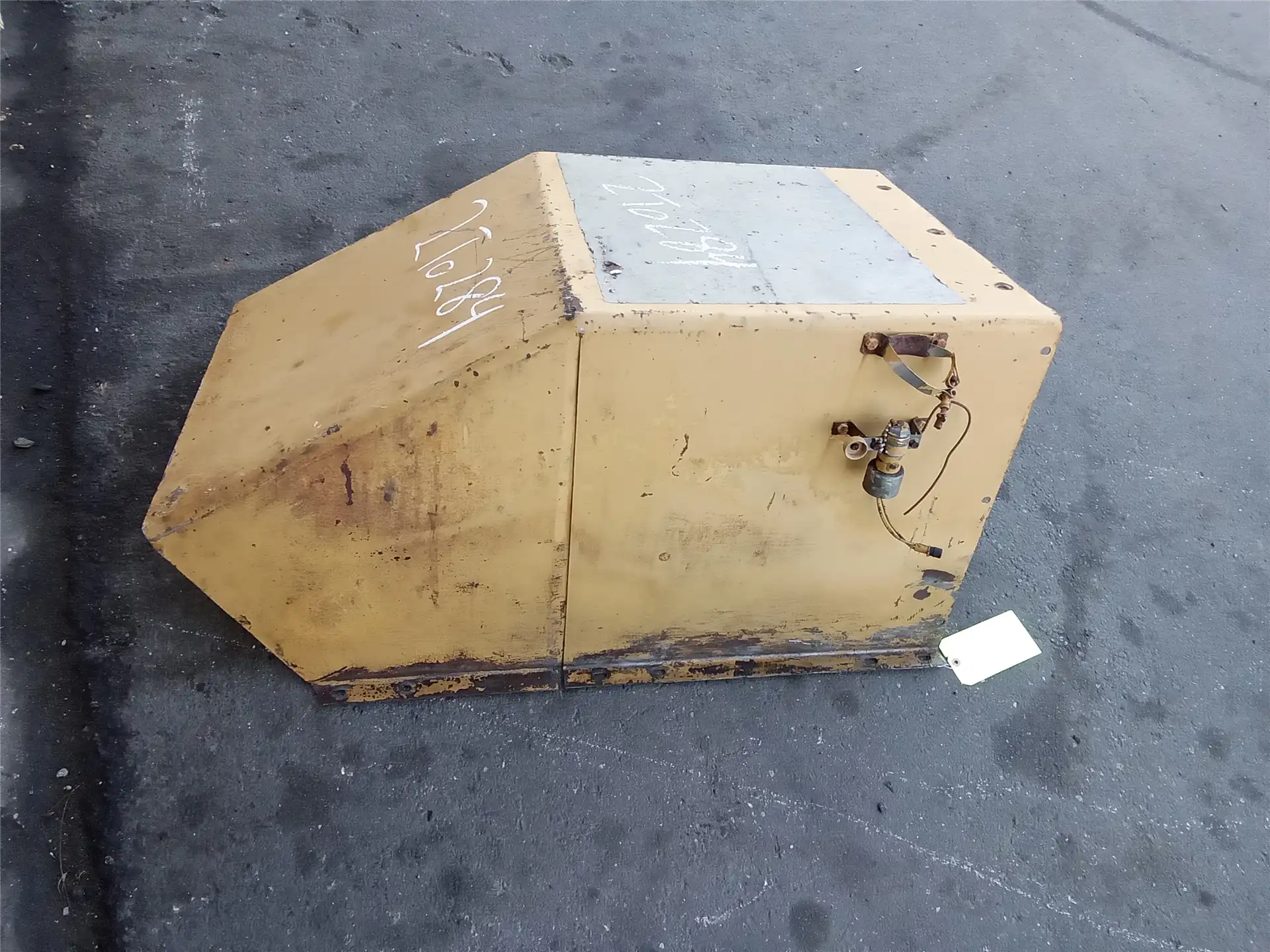 USED FENDER image 3