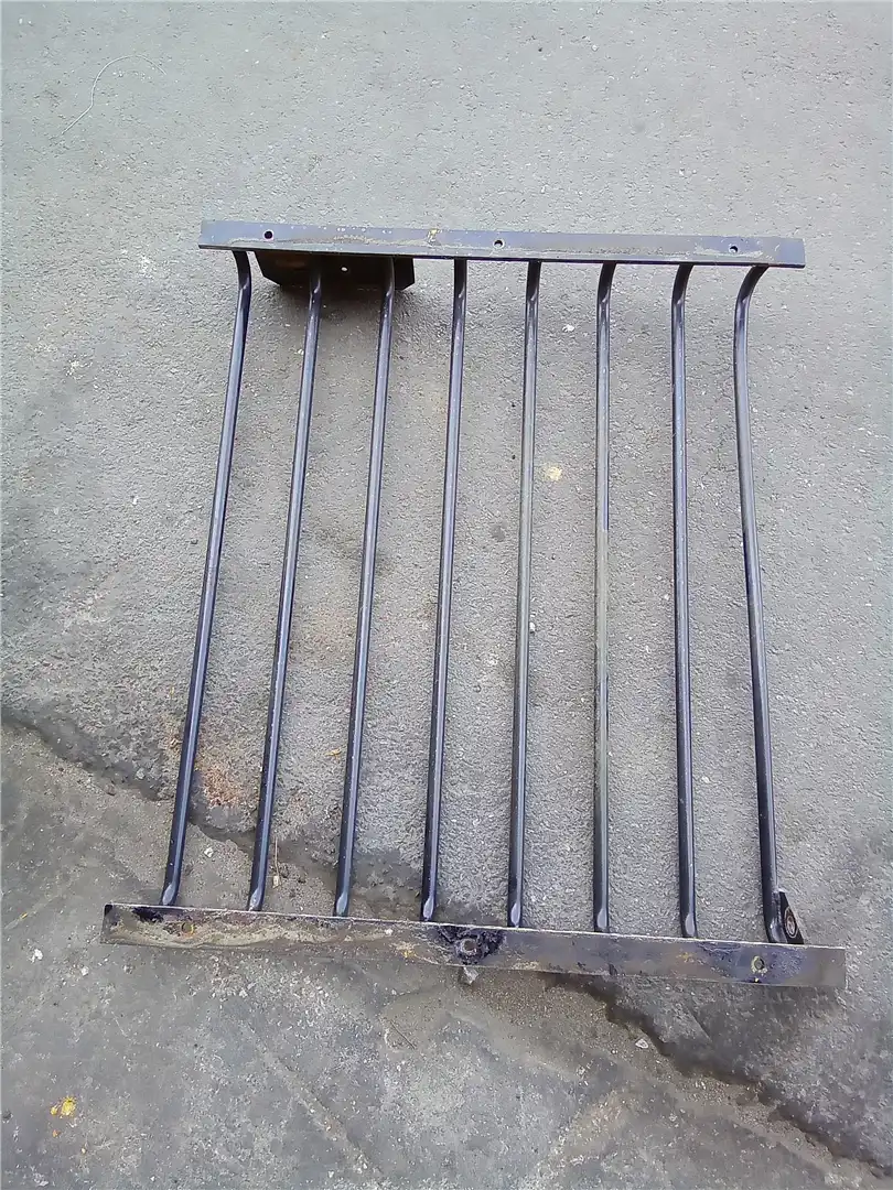 USED GUARD image 2