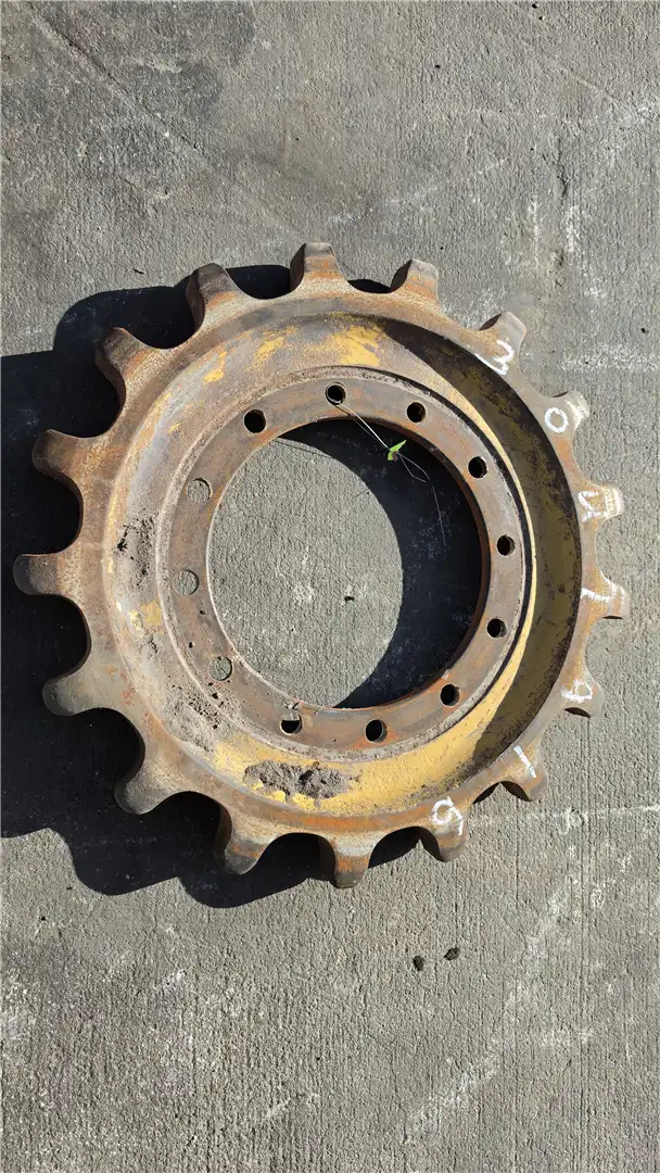 USED SPROCKET image 5