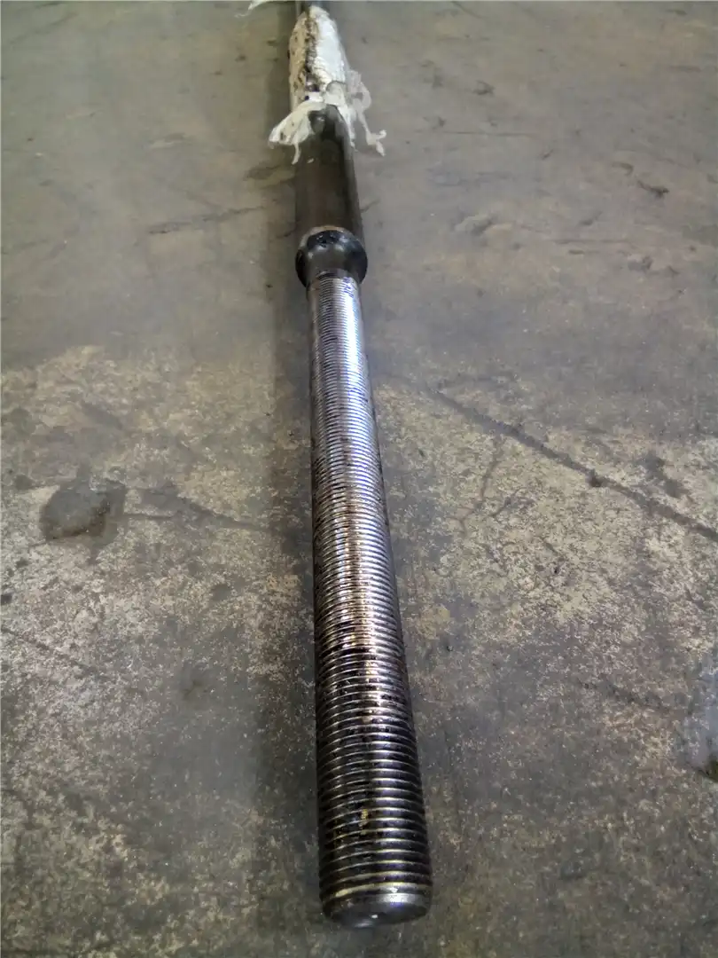 USED THREADED ROD image 2