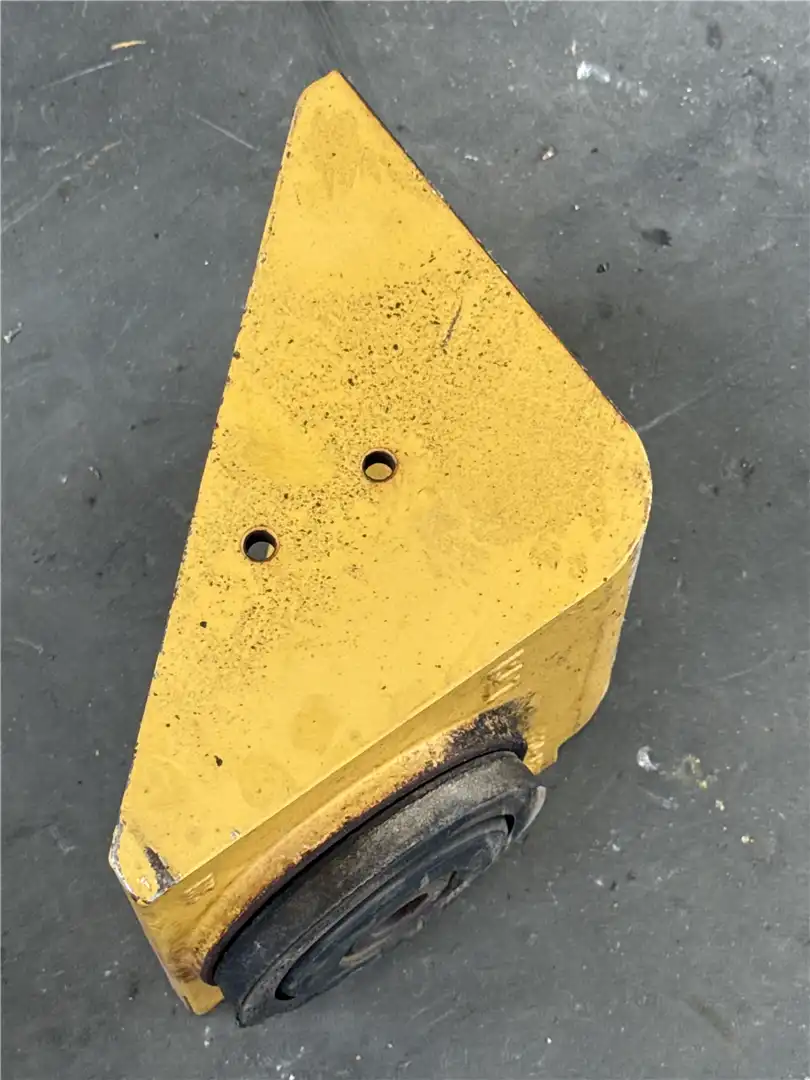 USED BRACKET image 2