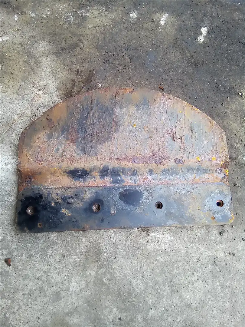 USED BOTTOM GUARD image 2