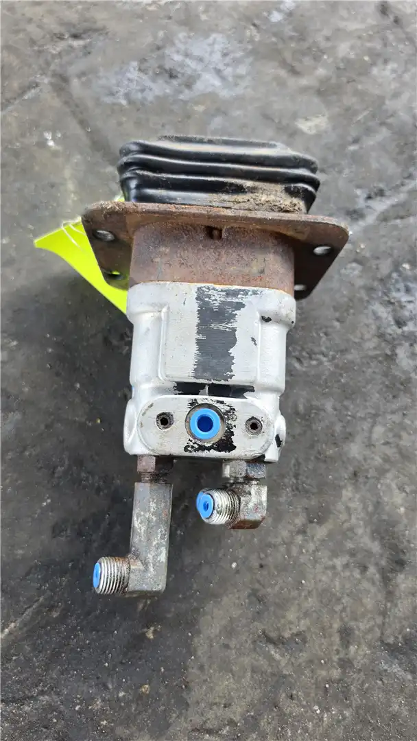 USED VALVE GP image 2