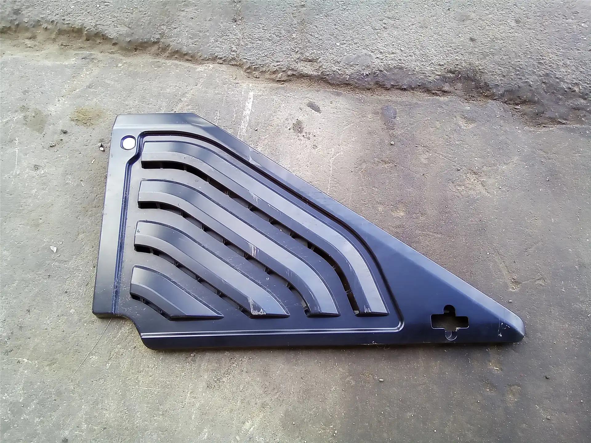USED CAB COVER indicator image 1