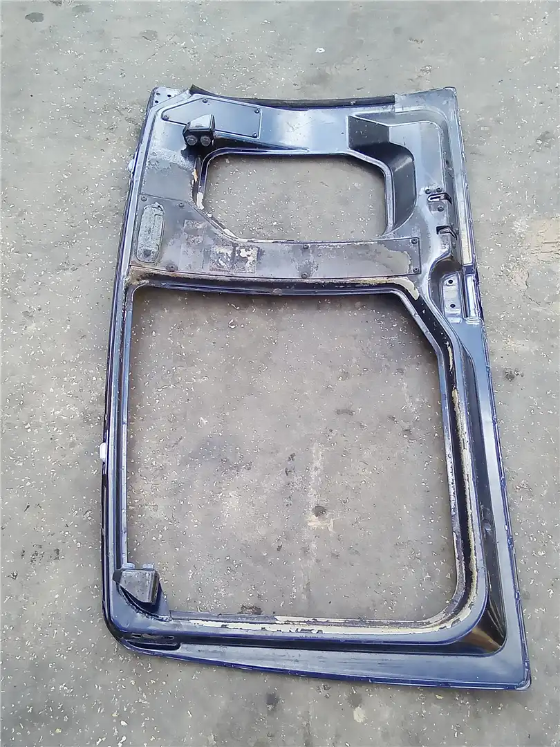 USED LH CAB DOOR image 2