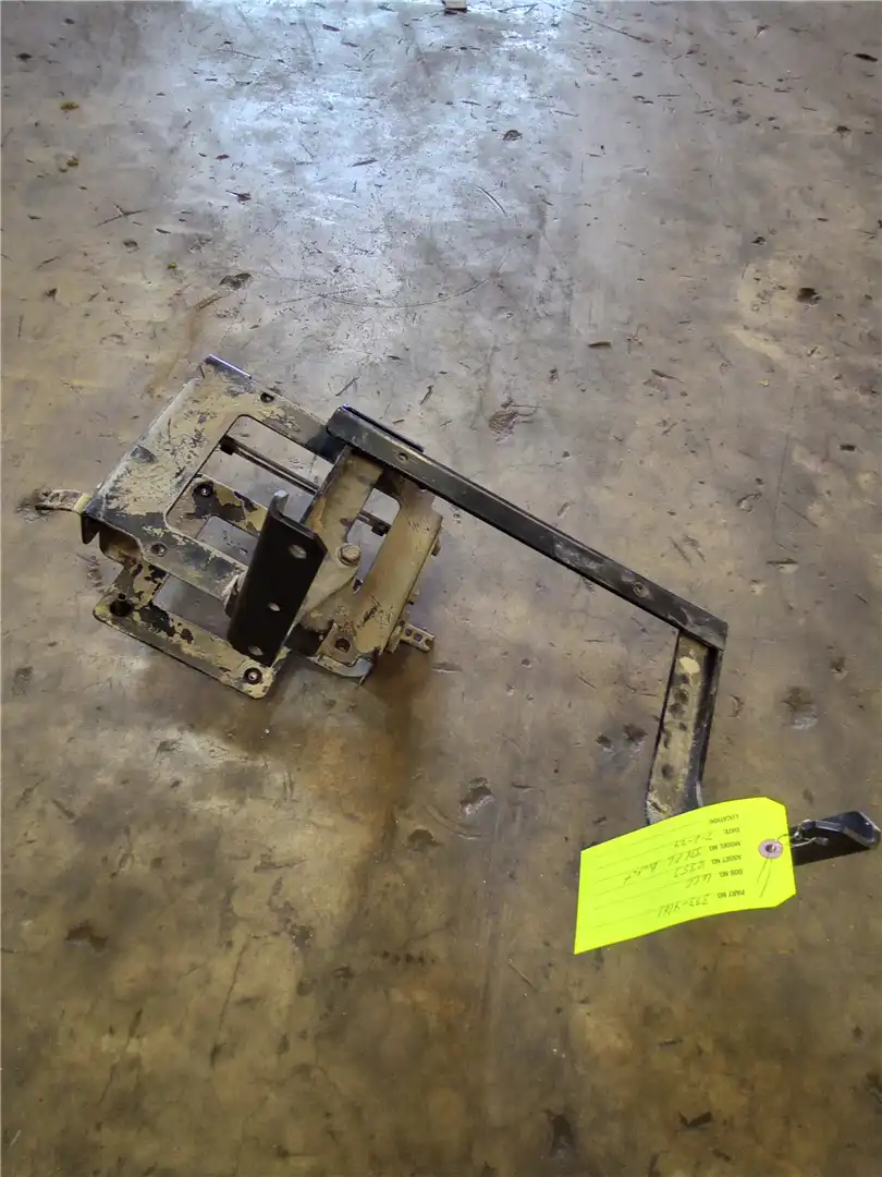 USED BRACKET GP image 2