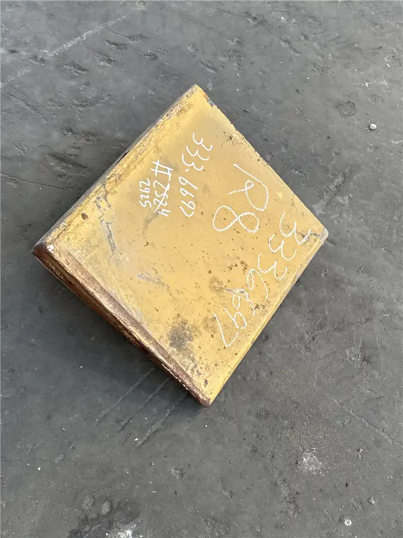 USED COUNTERWEIGHT image 2