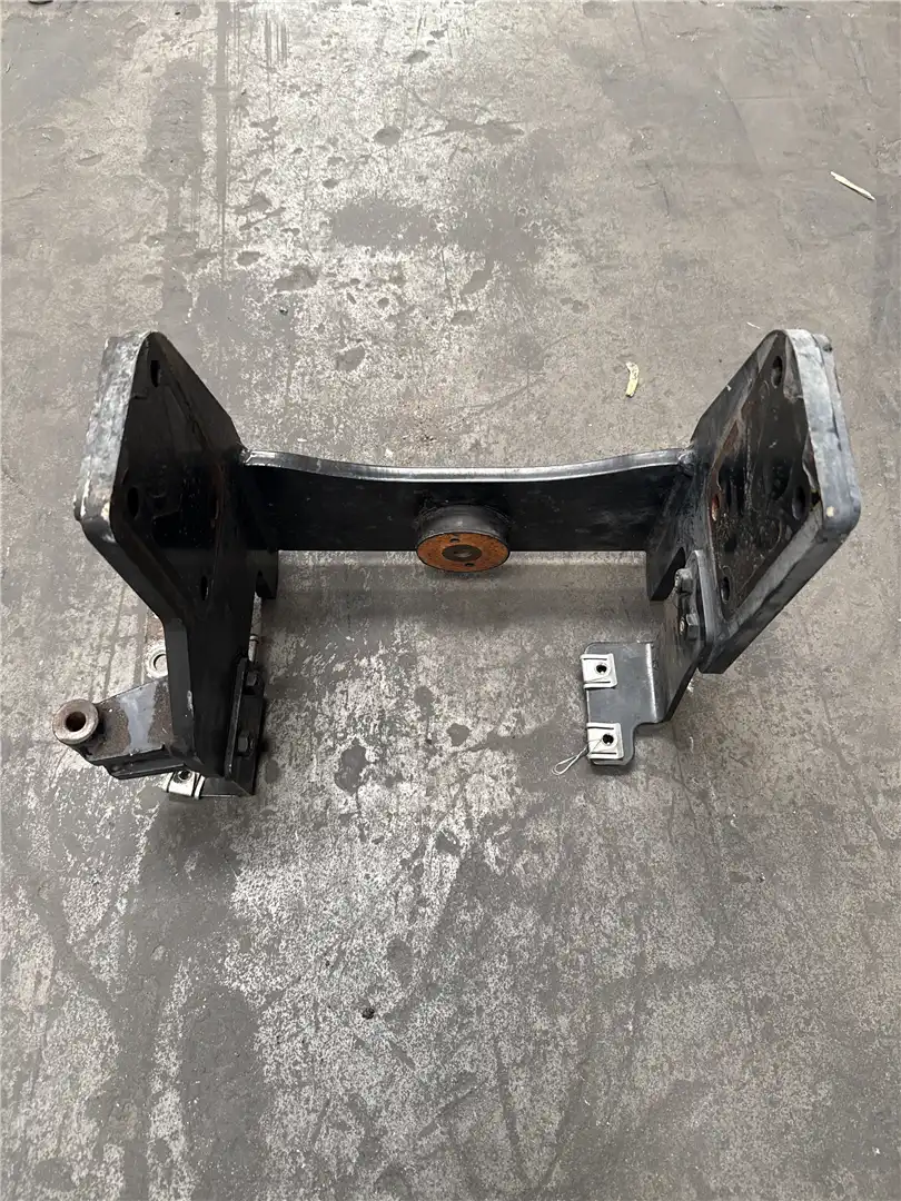 USED BRACKET image 2