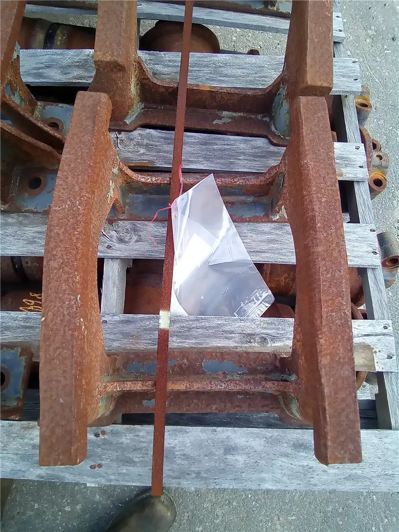 USED TRACK GUARD image 2