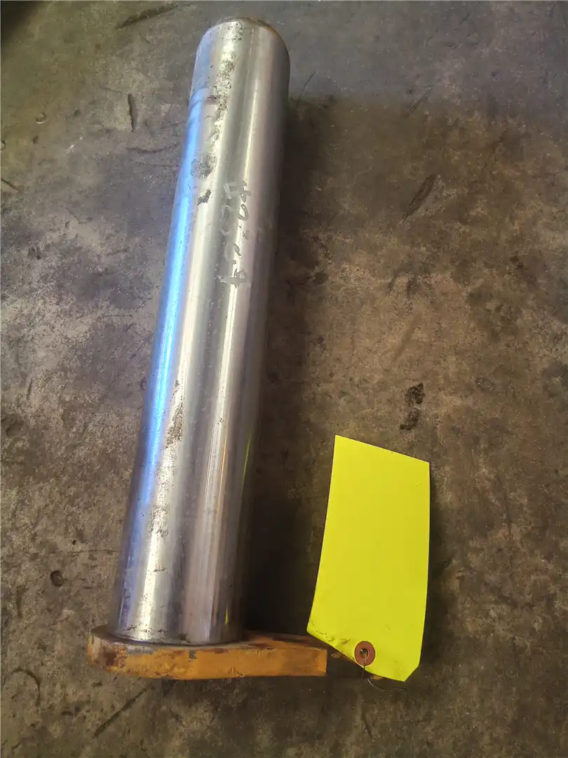 USED MAIN BOOM PIN image 7