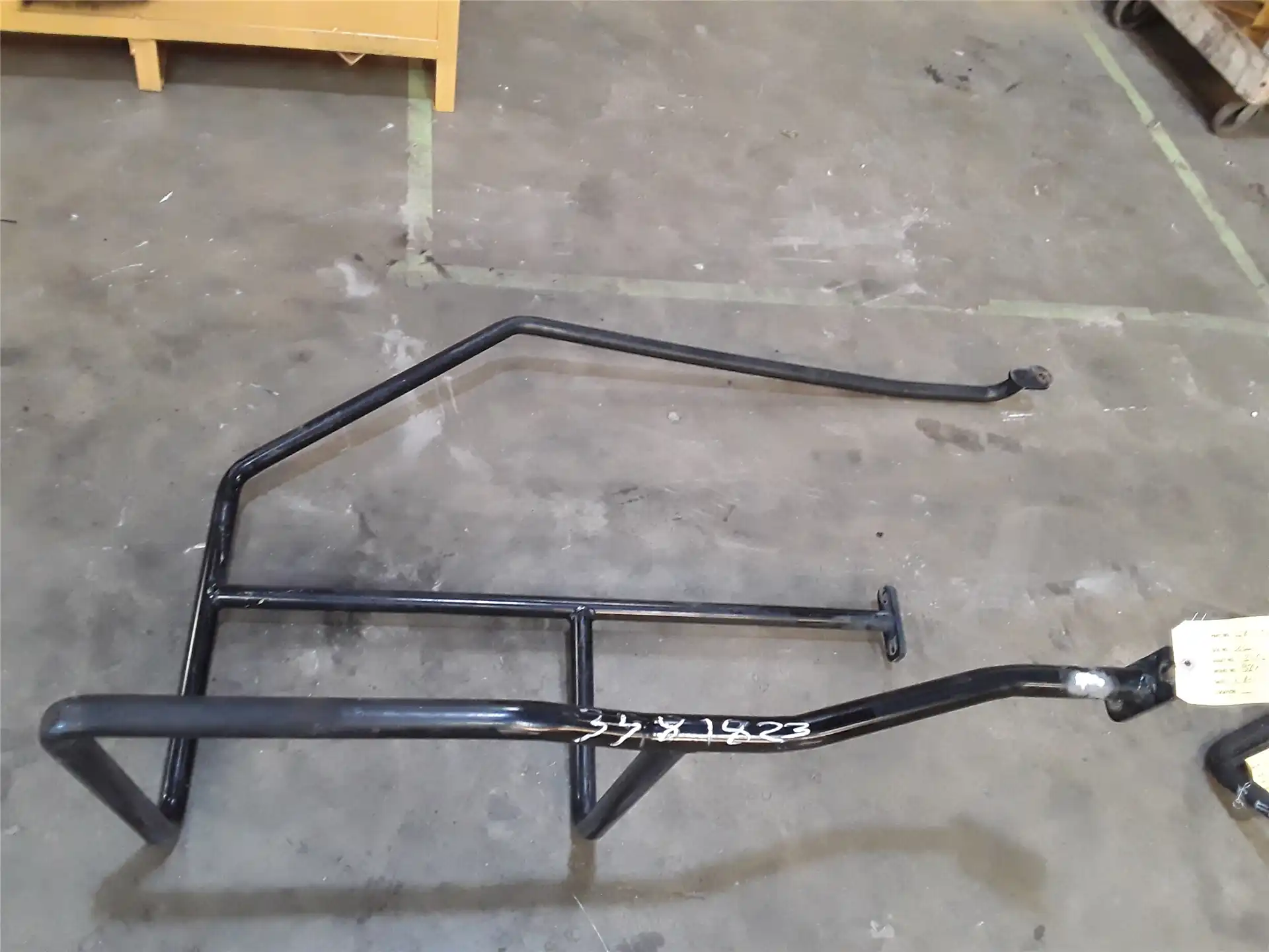 USED LH GUARDRAIL image 2