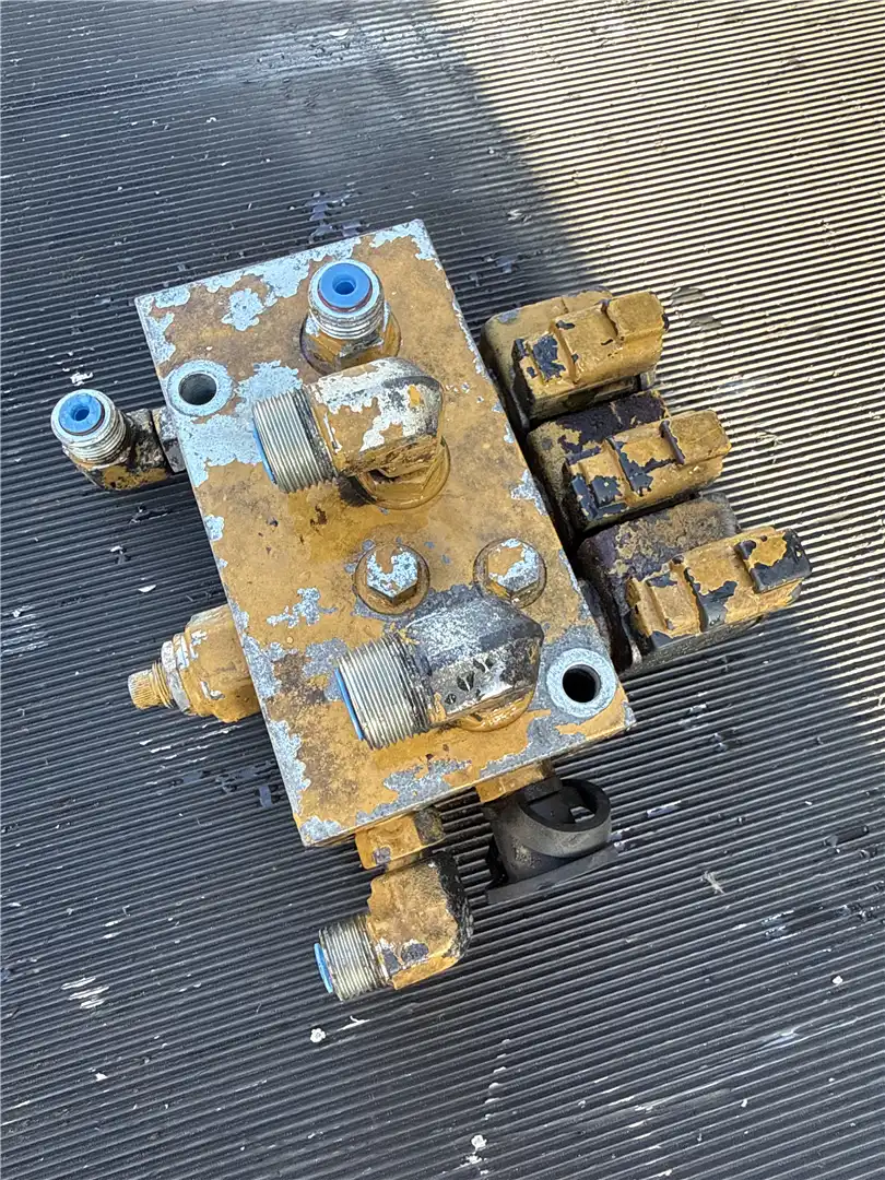 USED VALVE GP image 2