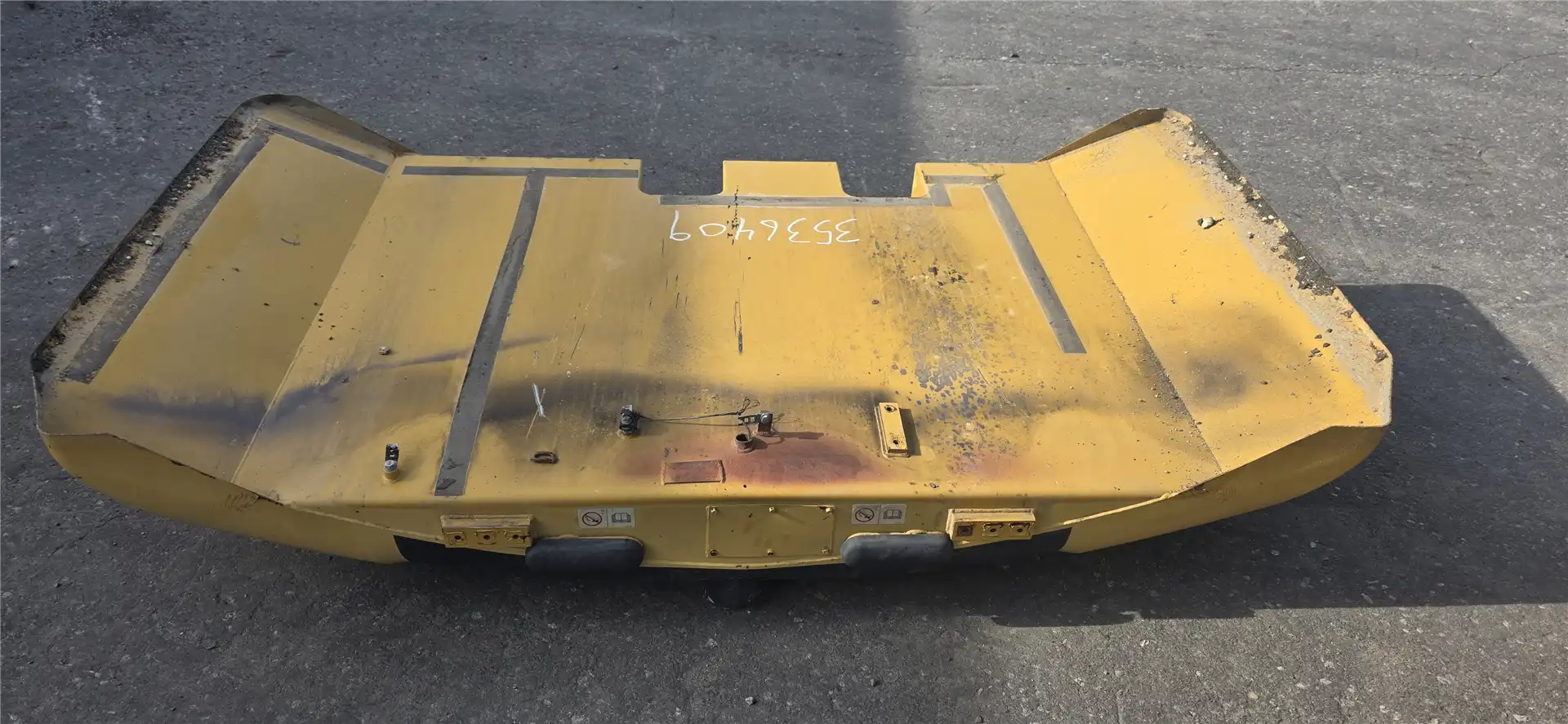 USED COUNTERWEIGHT image 3