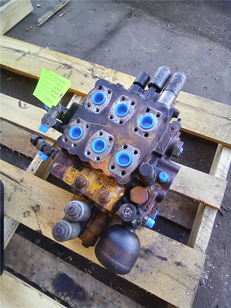 USED MAIN CONTROL image 2