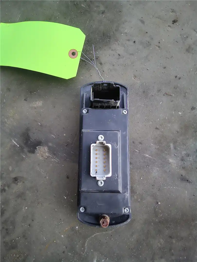 USED CONTROL PANEL image 2