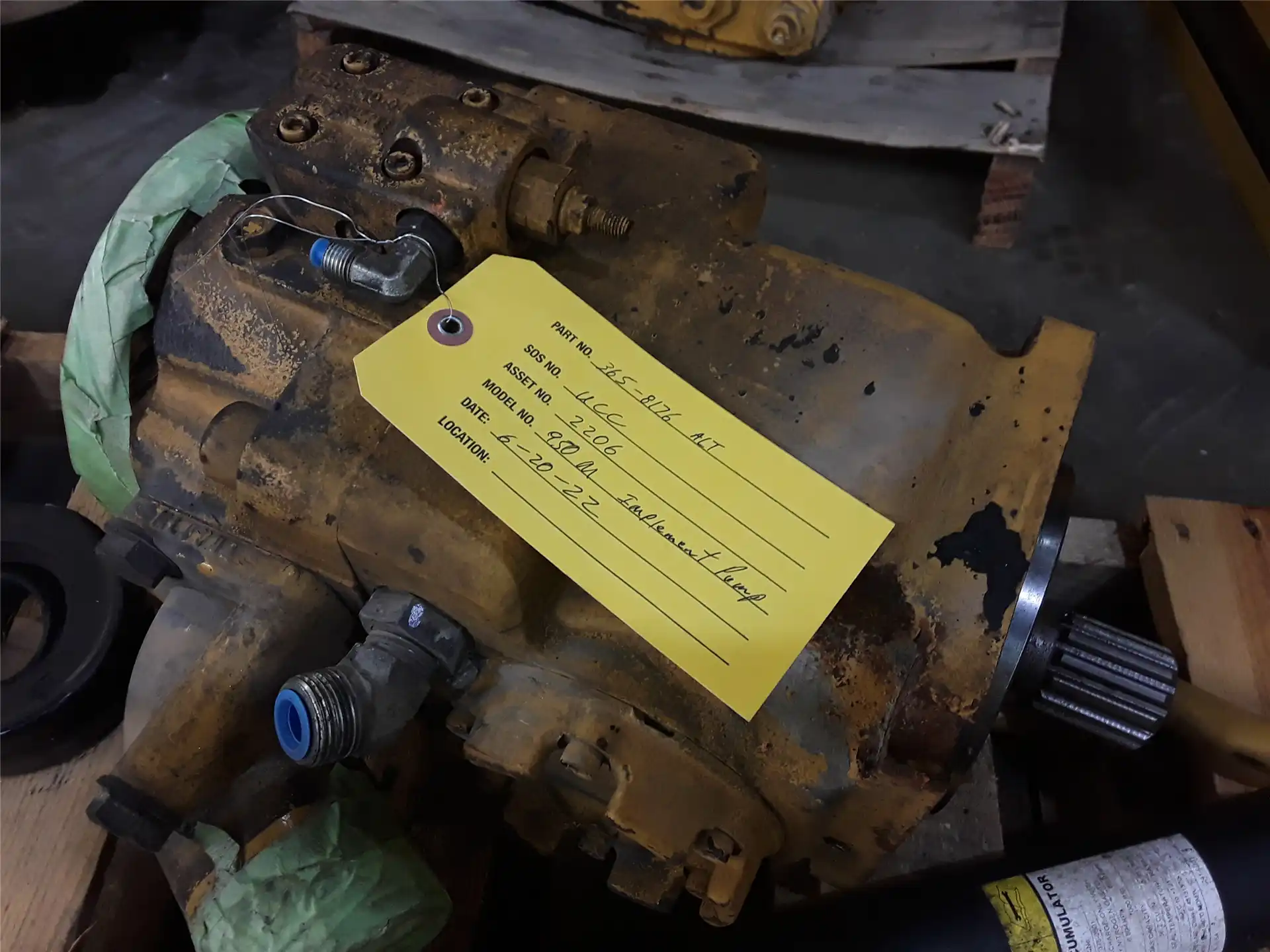USED PUMP IMPLEMEN image 3