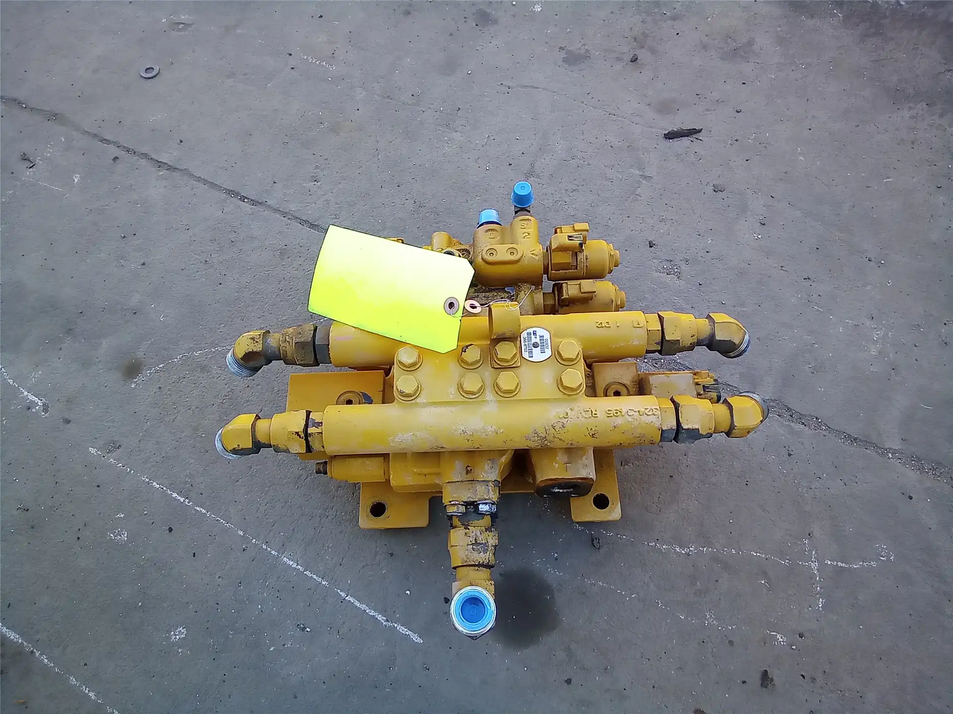 USED STEERING VALV image 4