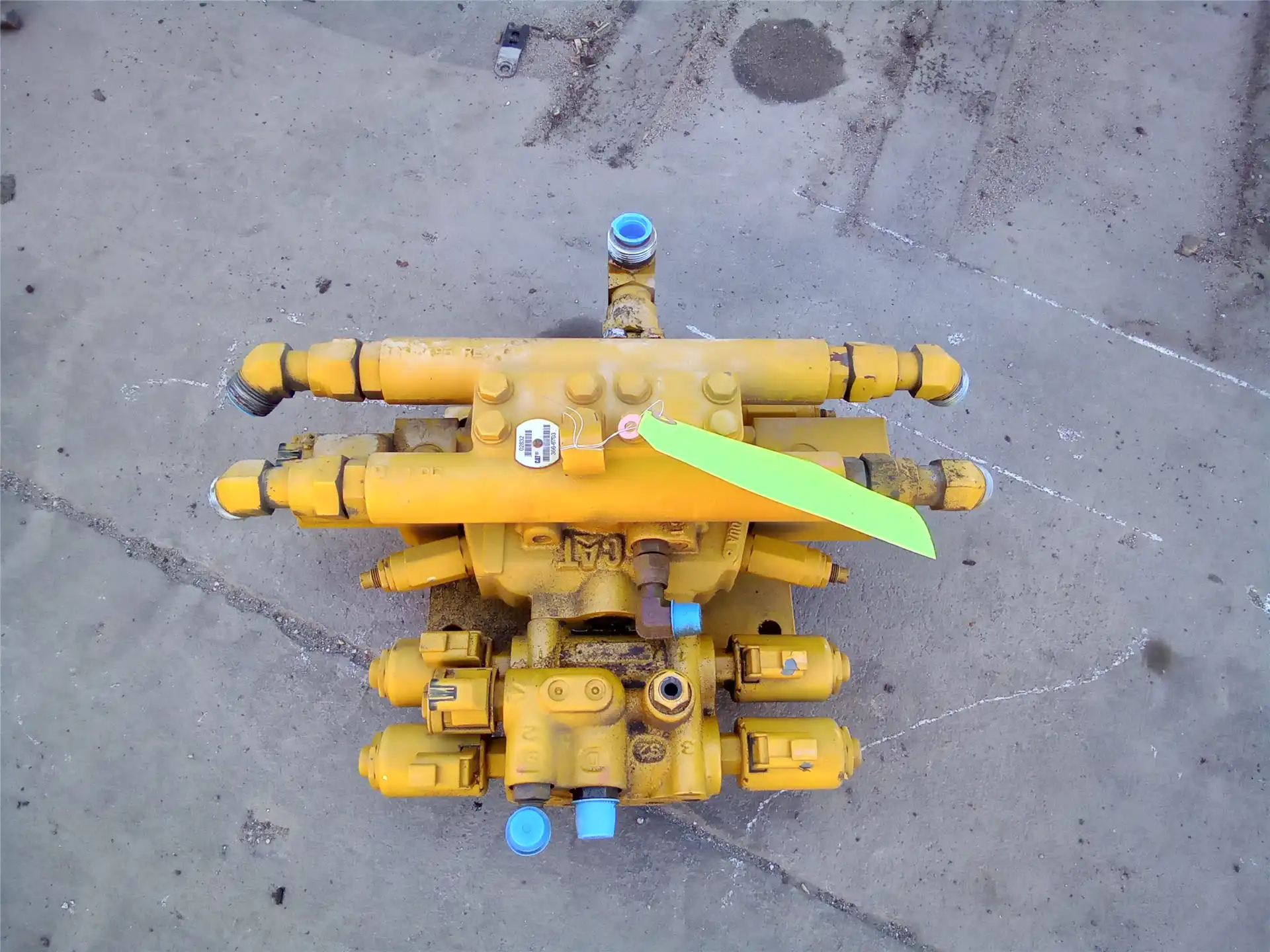 USED STEERING VALV image 3